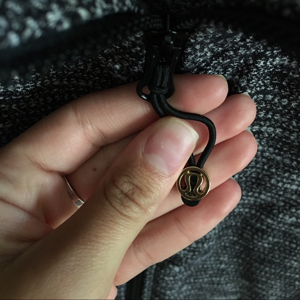 Never Worn - image 4